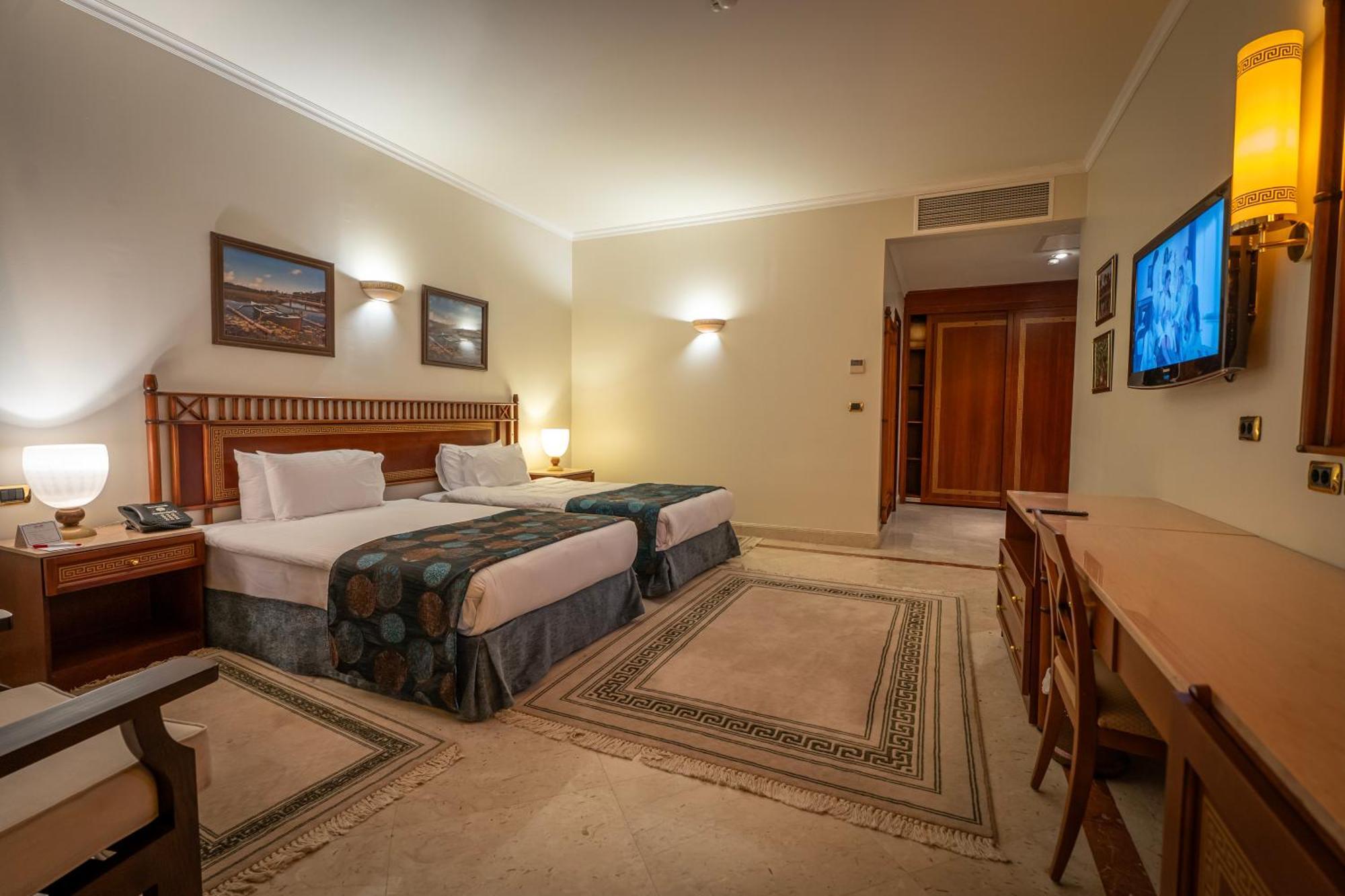 Jolie Ville Hotel & Spa Kings Island Louxor Extérieur photo A room at the hotel